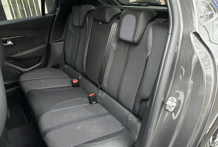 Peugeot 208 GT Line 1.5 Hdi 100 ch / Carplay / Camera / Lumière ambiance / Entretien à jour