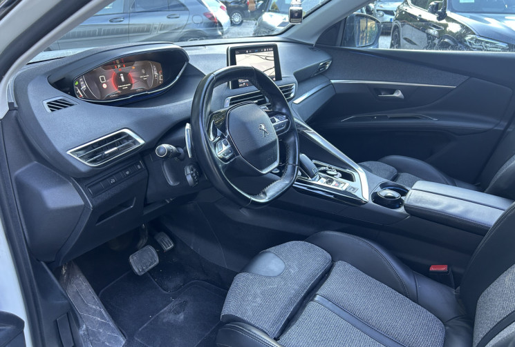 Peugeot 3008 II 1.5 BlueHDi EAT8 130 Allure business Toit Ouvrant / Sièges chauffants / Bluetooth