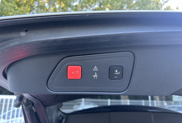 Peugeot 3008 II 1.5 BlueHDi EAT8 130 Allure business Toit Ouvrant / Sièges chauffants / Bluetooth