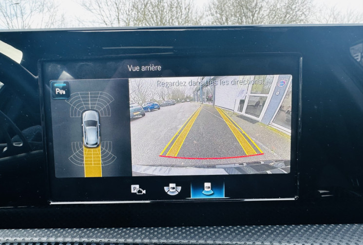 Mercedes Classe A 200 163ch AMG Line 7G-DCT 