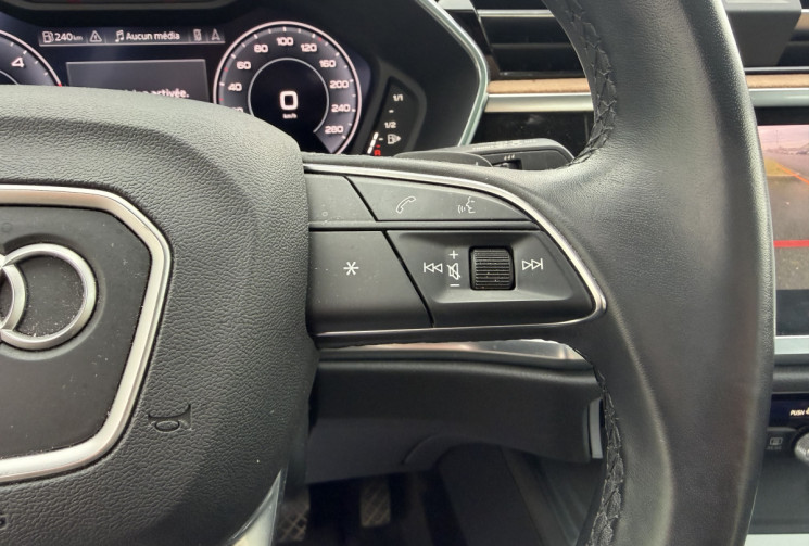 Audi Q3 2.0 40 TDi  DESIGN LUXE QUATTRO S-TRONIC 7