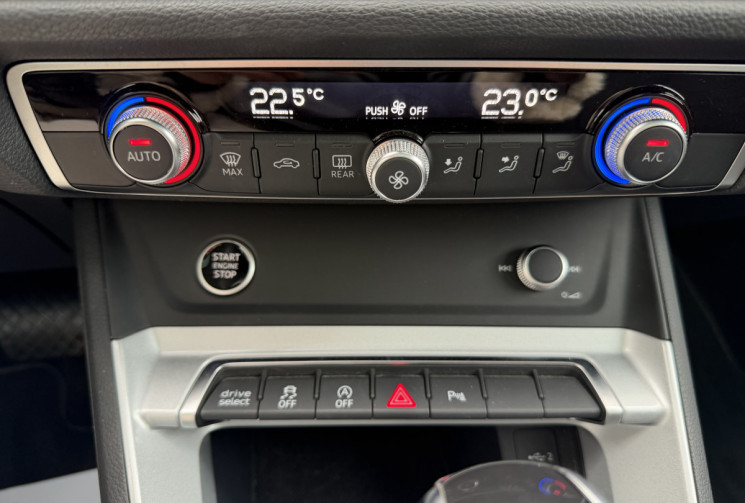 Audi Q3 2.0 40 TDi  DESIGN LUXE QUATTRO S-TRONIC 7