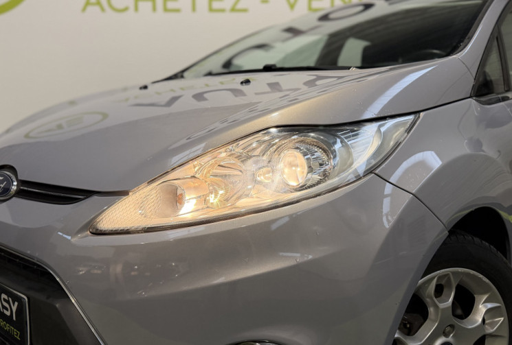 Ford Fiesta 1,4 95 Titanium 5p - Distri OK 