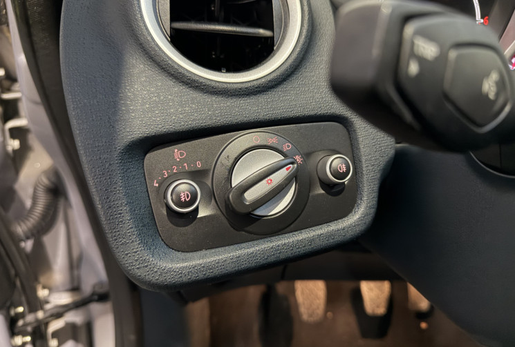 Ford Fiesta 1,4 95 Titanium 5p - Distri OK 