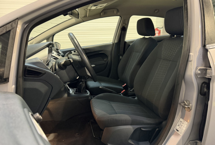 Ford Fiesta 1,4 95 Titanium 5p - Distri OK 