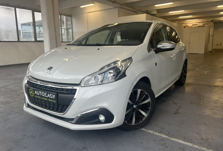 Peugeot 208  110 Tech Edition / CarPlay / Régulateur / Caméra de recul