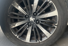 Peugeot 208  110 Tech Edition / CarPlay / Régulateur / Caméra de recul