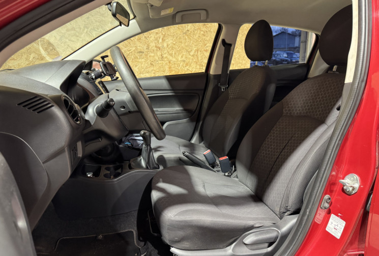 Mitsubishi SPACE STAR 1.0 i 12V 70 cv