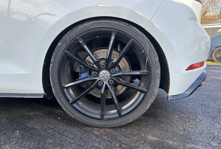 Volkswagen Golf VII R 310ch Phase II / 4Motion DSG7 / Immat FR / Suivi VW