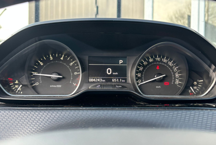 Peugeot 208 Boite auto 1.2 PureTech 110ch GT Line / Kit distri. fait