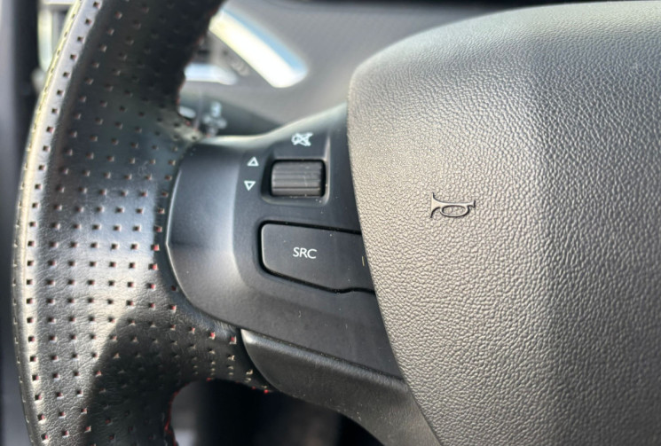 Peugeot 208 Boite auto 1.2 PureTech 110ch GT Line / Kit distri. fait