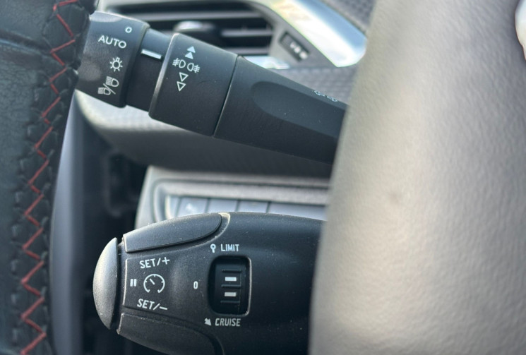 Peugeot 208 Boite auto 1.2 PureTech 110ch GT Line / Kit distri. fait