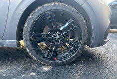 Peugeot 208 Boite auto 1.2 PureTech 110ch GT Line / Kit distri. fait