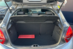 Peugeot 208 Boite auto 1.2 PureTech 110ch GT Line / Kit distri. fait
