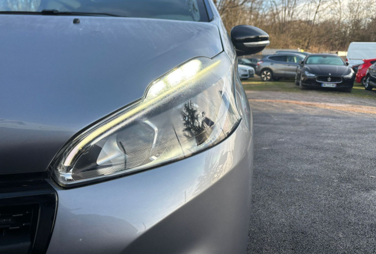 Peugeot 208 Boite auto 1.2 PureTech 110ch GT Line / Kit distri. fait
