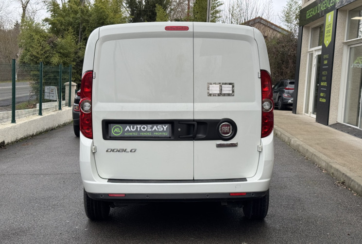 FIAT DOBLO CARGO Pro Lounge 750kg 1.6 Multijet 105 / 26 550 km / 1ere main / TVA Apprarente