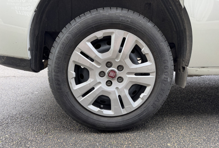 FIAT DOBLO CARGO Pro Lounge 750kg 1.6 Multijet 105 / 1ere main / TVA Apprarente