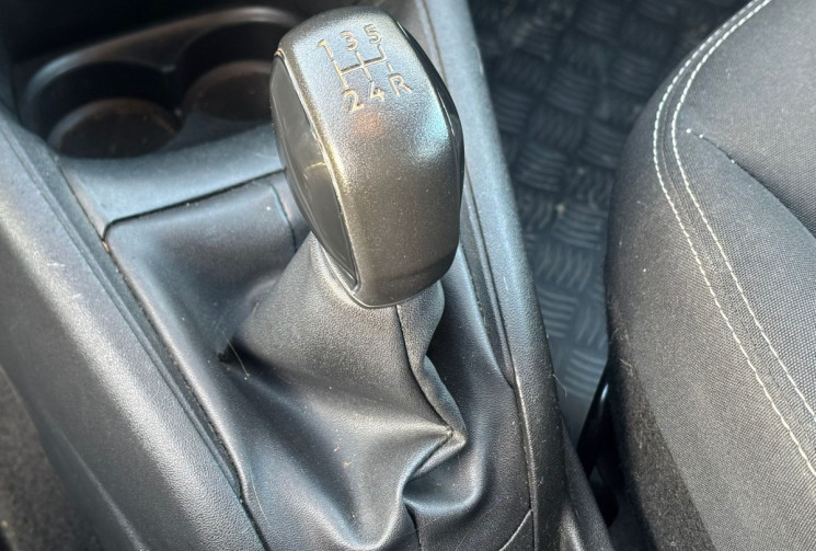 Peugeot 208 1.6 BlueHDi 100ch Feline 5p