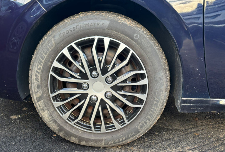 Peugeot 208 1.6 BlueHDi 100ch Feline 5p