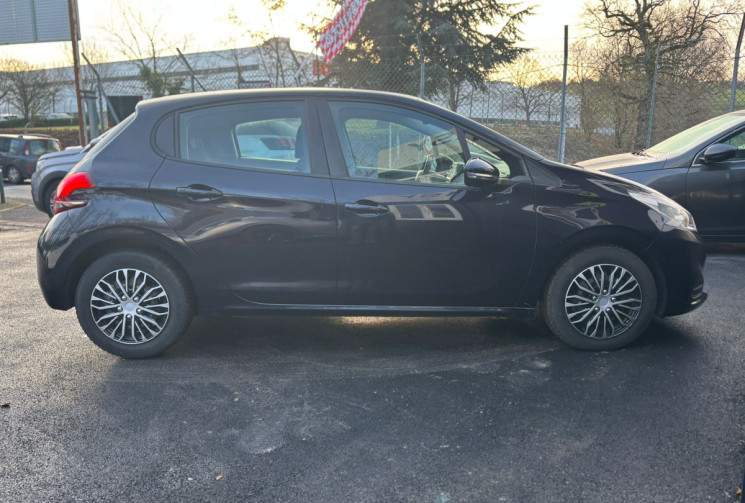 Peugeot 208 1.6 BlueHDi 100ch Feline 5p