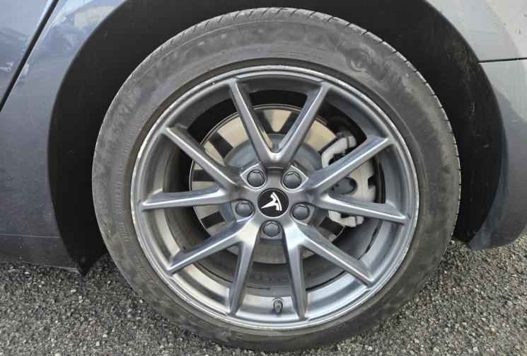 Tesla Model 3 RWD MY22 STANDARD / 4 PNEUS NEUFS / 1ER MAIN  