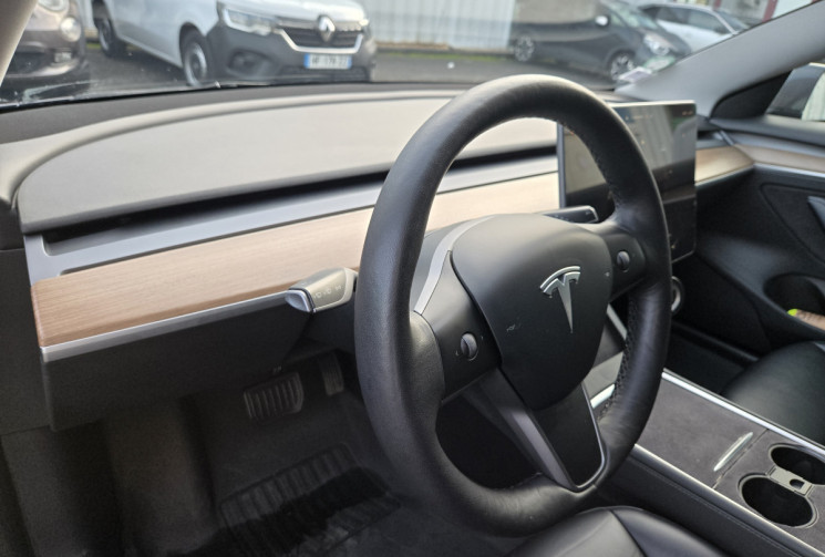 Tesla Model 3 RWD MY22 STANDARD / 4 PNEUS NEUFS / 1ER MAIN  