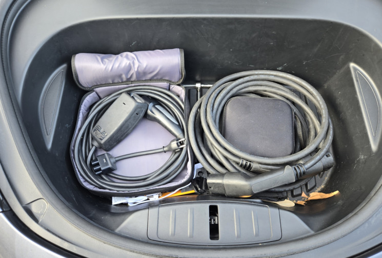 Tesla Model 3 RWD MY22 STANDARD / 4 PNEUS NEUFS / 1ER MAIN  