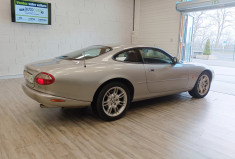 Jaguar XK8 Coupé 4.0 V8 32V 284 cv Boîte auto