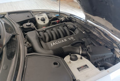 Jaguar XK8 Coupé 4.0 V8 32V 284 cv Boîte auto