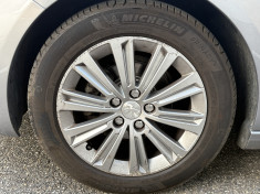 Peugeot 308 1.2 PureTech 110 ch Allure / Courroie de distribution neuve / Embrayage neuf