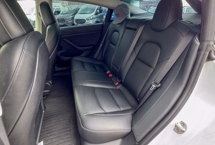 Tesla Model 3 Propulsion MY22 60kWh AMD Ryzen Matrix Pack Hiver SR+