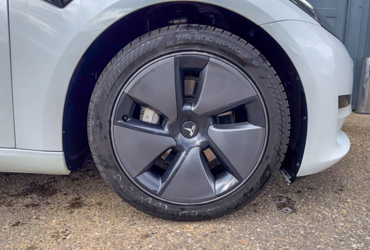 Tesla Model 3 Propulsion MY22 60kWh AMD Ryzen Matrix Pack Hiver SR+