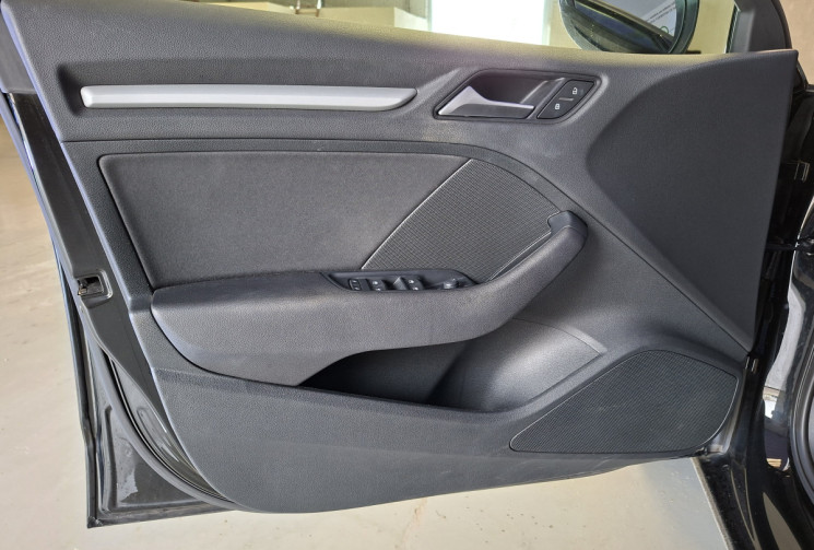 Audi A3 1.6 116 TDI SPORTBACK BUSINEES LINE GARANTIE 12 MOIS