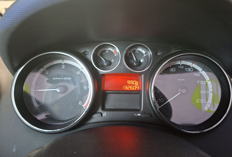 Peugeot 308 CC 208 CC 1.6 HDi FAP 112 GARANTIE 6 MOIS