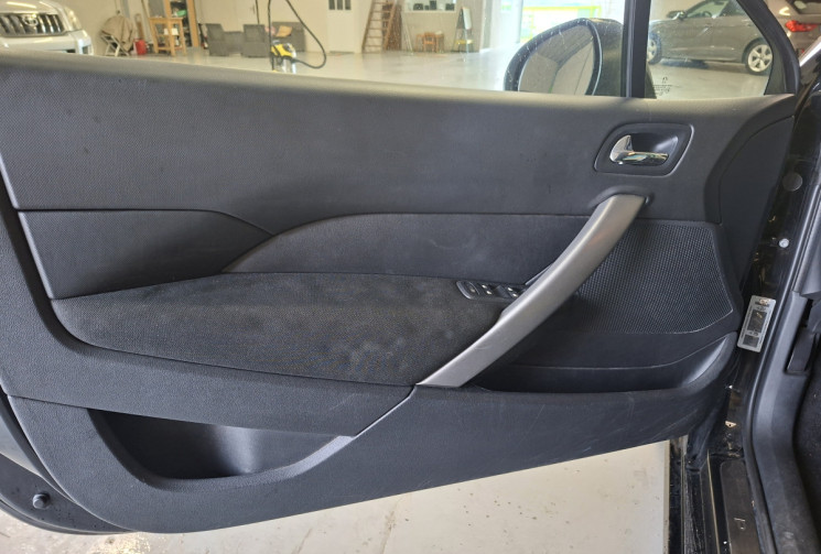 Peugeot 308 CC 208 CC 1.6 HDi FAP 112 GARANTIE 6 MOIS