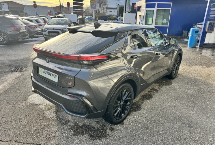 Toyota C-HR hybride 200 AWD 4X4 PACK GR - Full options - état neuf