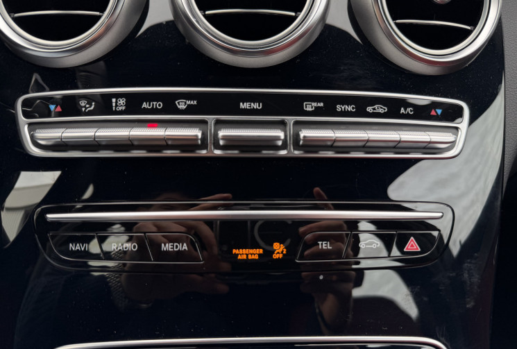 Mercedes Classe C BREAK 200 EQ AMG LINE 9G-TRONIC / Entretien Mercedes 