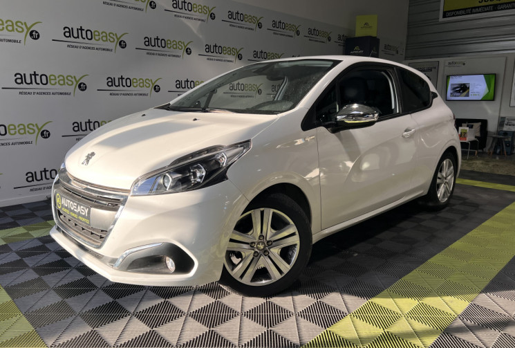 Peugeot 208 1.2 82 ch Style 3p 1ERE MAIN KIT DISTRI NEUF