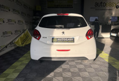 Peugeot 208 1.2 82 ch Style 3p 1ERE MAIN KIT DISTRI NEUF