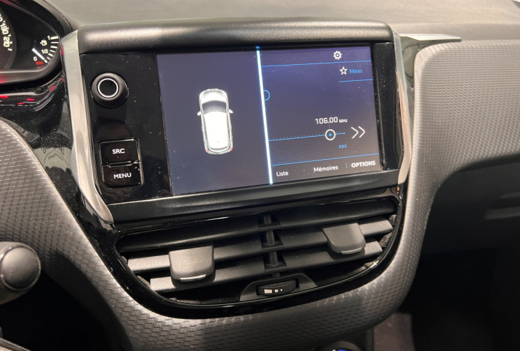 Peugeot 208 1.2 82 ch Style 3p 1ERE MAIN KIT DISTRI NEUF