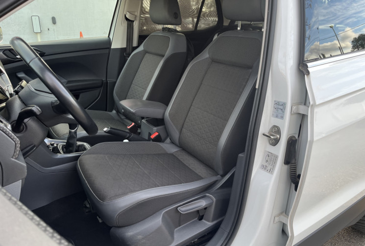 Volkswagen T-Cross 1.0 TSI 115ch Carat / Suivi et entretien à jour