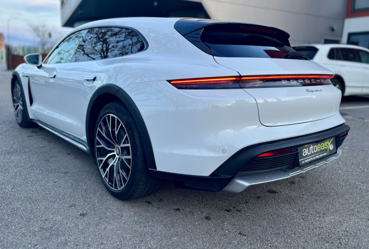 Porsche Taycan 4 Cross Turismo 38000km / Magnifique / 100% électrique / 