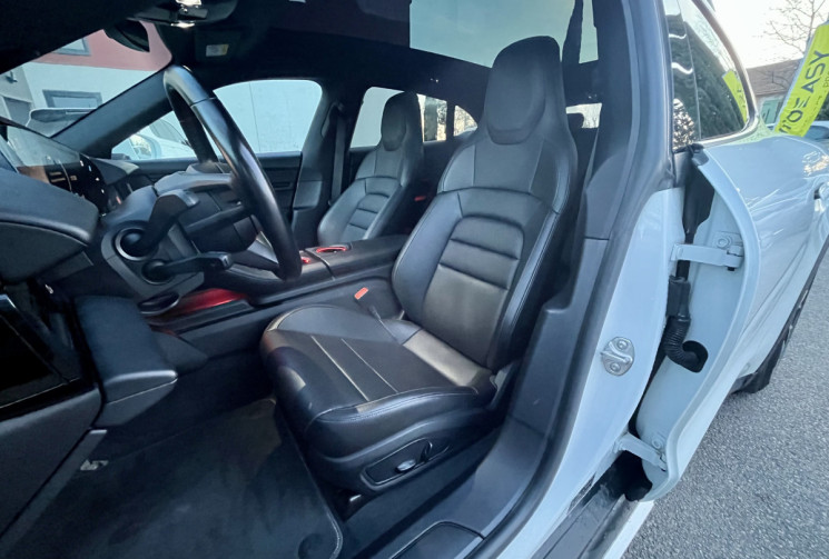 Porsche Taycan 4 Cross Turismo 38000km / Magnifique / 100% électrique / 