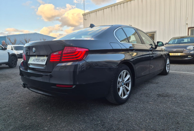 BMW Série 5 518D F10 LOUNGE + * CARNET COMPLET * 