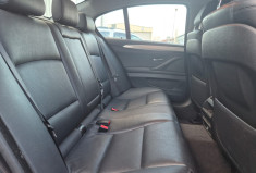 BMW Série 5 518D F10 LOUNGE + * CARNET COMPLET * 