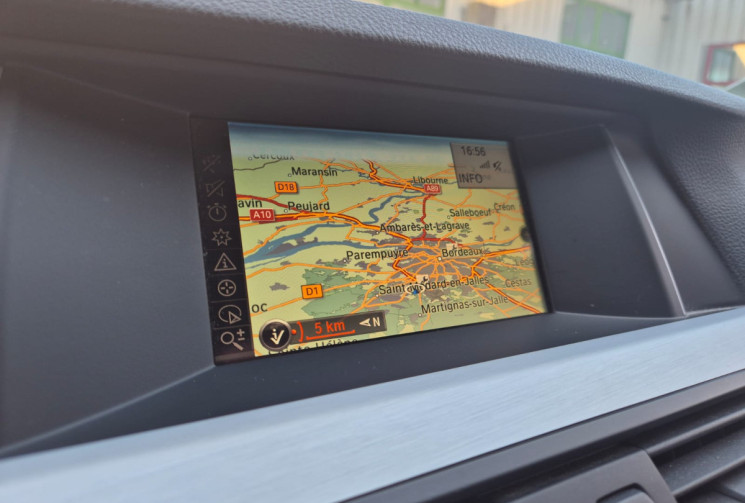 BMW Série 5 518D F10 LOUNGE + * CARNET COMPLET * 