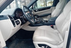 Porsche CAYENNE COUPE E-HYBRID 3.0 V6 462 CH - Toit vitré - Suivi exclusif Porsche - Superbe état 