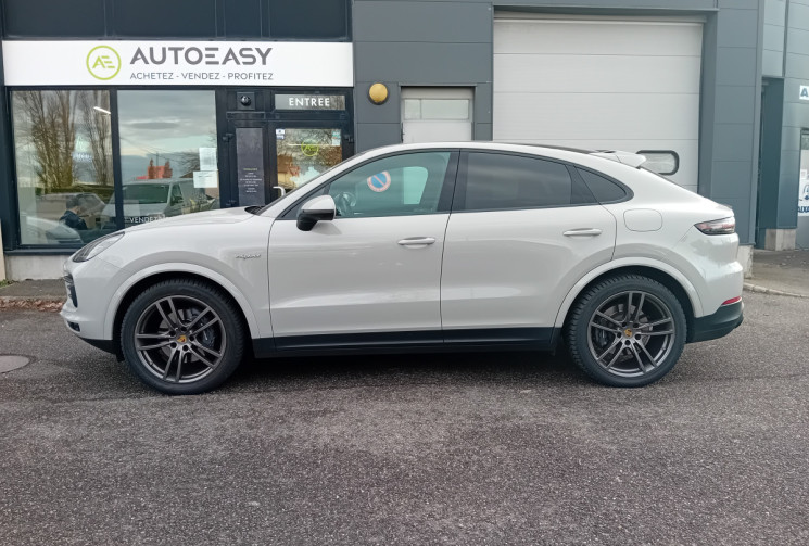 Porsche CAYENNE COUPE E-HYBRID 3.0 V6 462 CH - Toit vitré - Suivi exclusif Porsche - Superbe état 