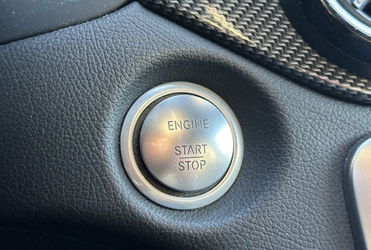 Mercedes GLA 200D 2.1 7G-DCT 136 STARLIGHT EDITION / PACK AMG 