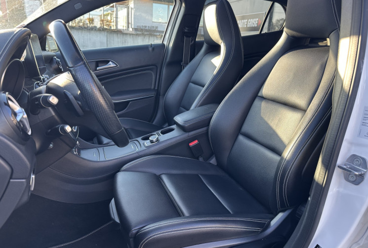 Mercedes GLA 200D 2.1 7G-DCT 136 STARLIGHT EDITION / PACK AMG 